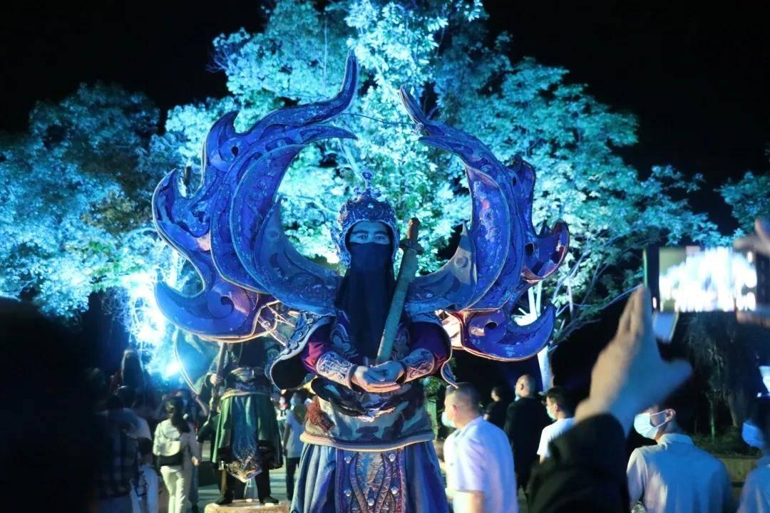 女儿意外去世，应不应该给她穿袜子？游戏画面